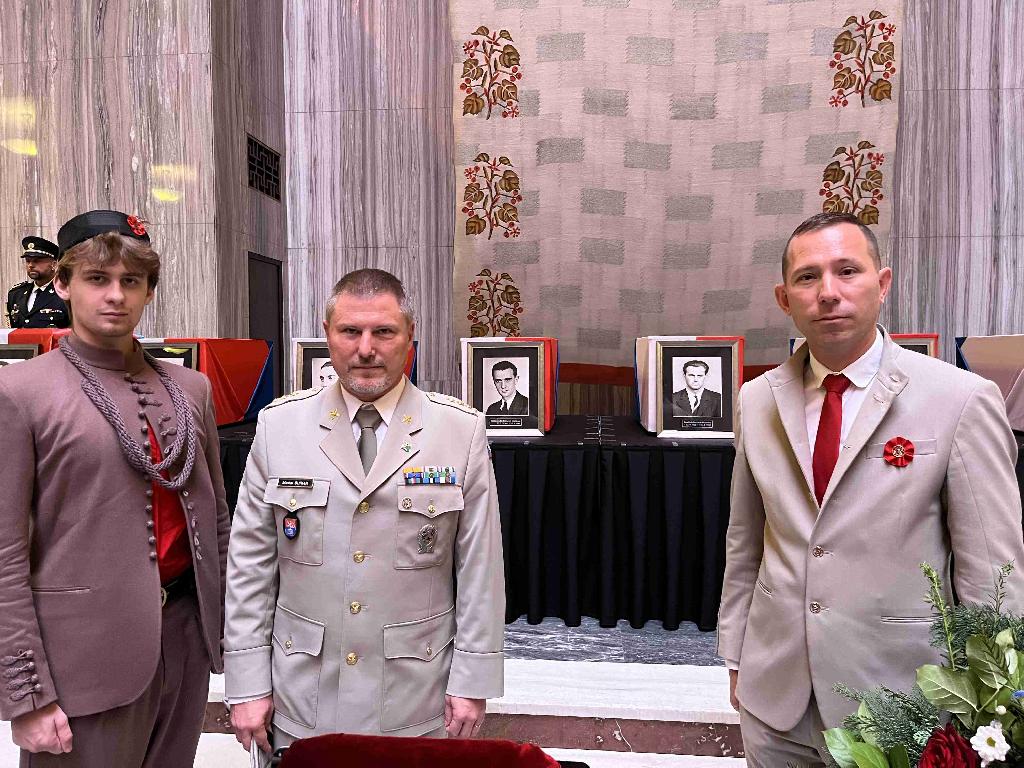 Martin Chlumský, starosta ČOS (vpravo) a Michal Burian, vzdělavatel ČOS (uprostřed)