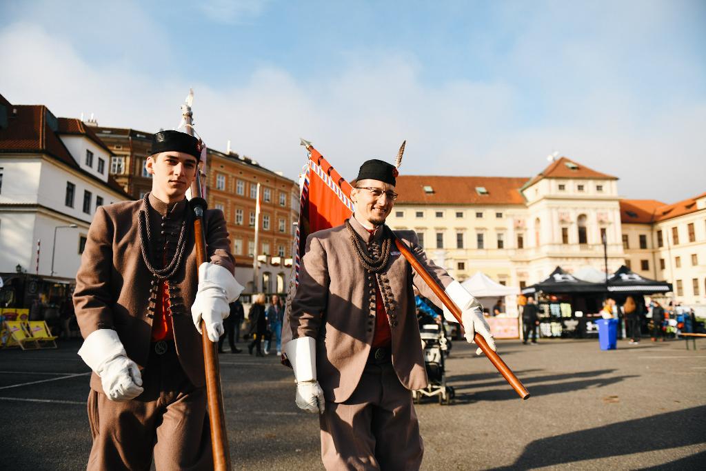 Členové sokolské stráže nesměli na Sokolském běhu republiky chybět