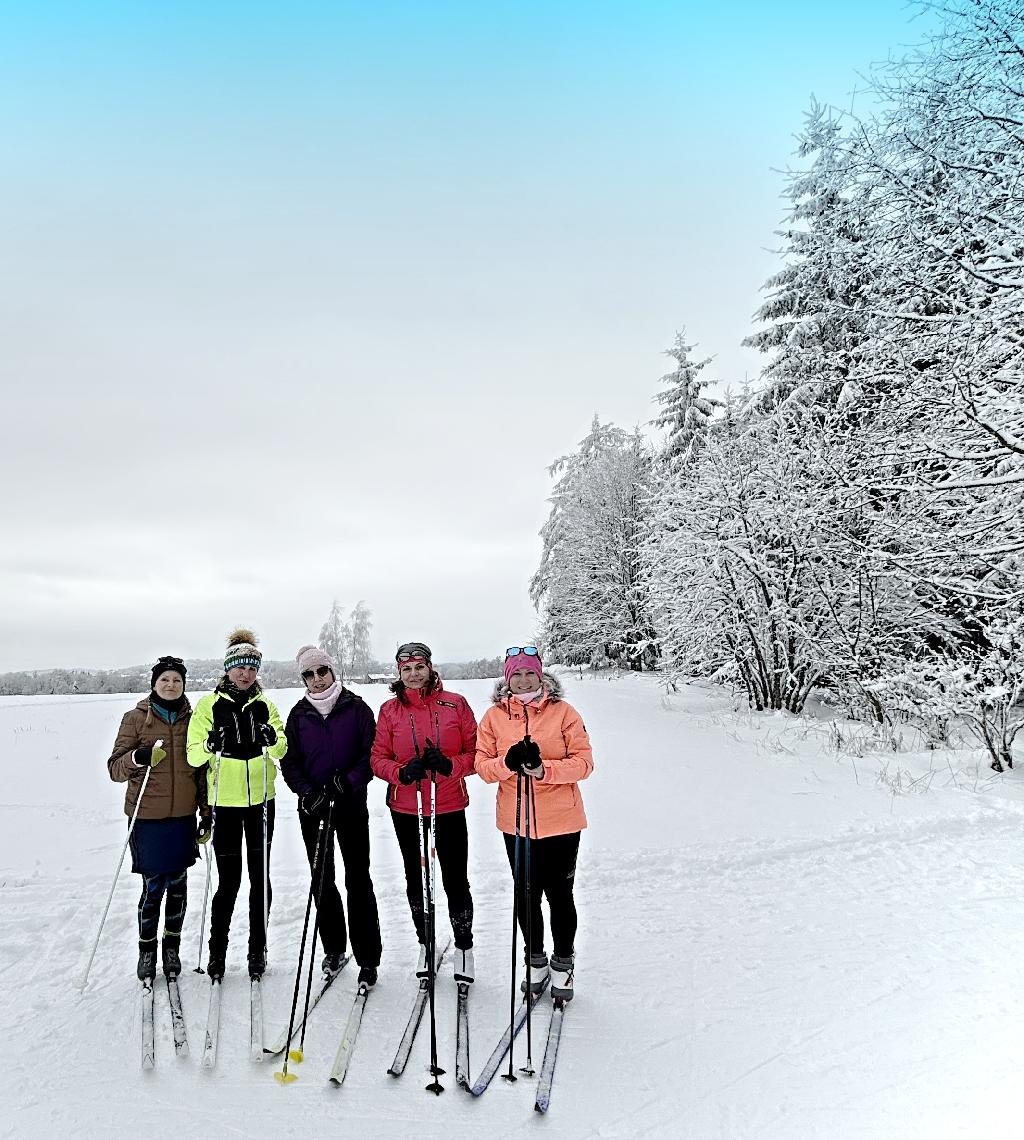 Sokolky z Františkových Lázní běžkovaly v Aši 