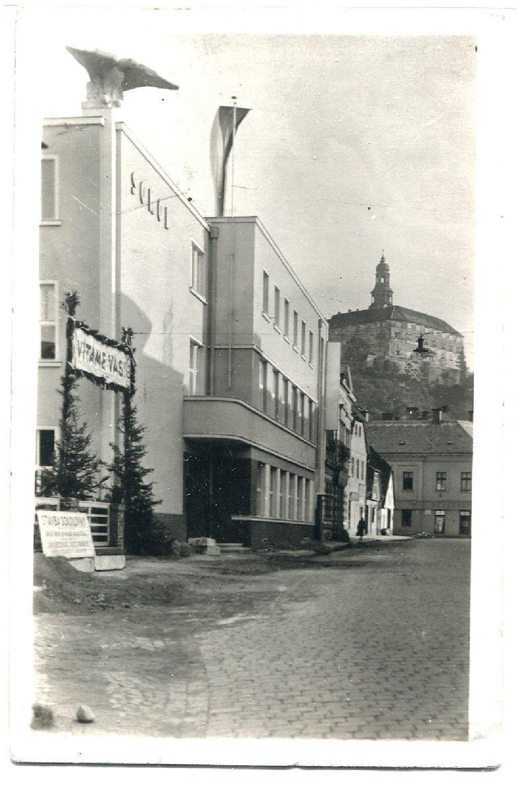 otevření naší sokolovny v r. 1930