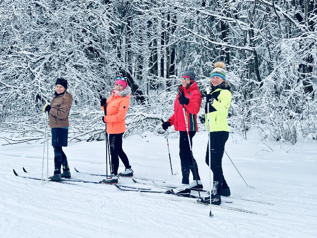 Sokolky z Františkových Lázní běžkovaly v Aši 