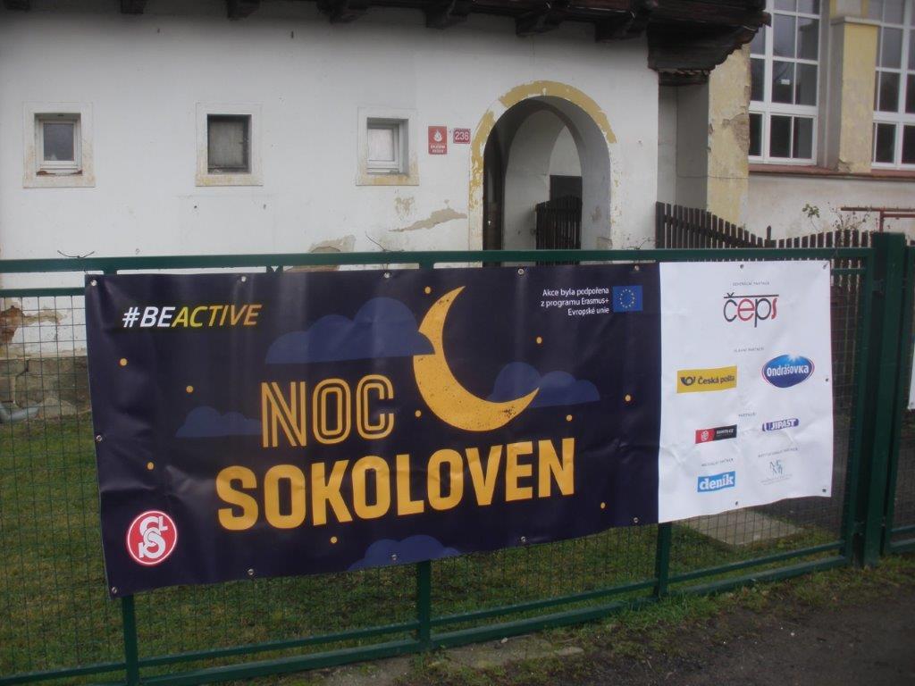 Noc Sokoloven 2020 banner na sokolovně