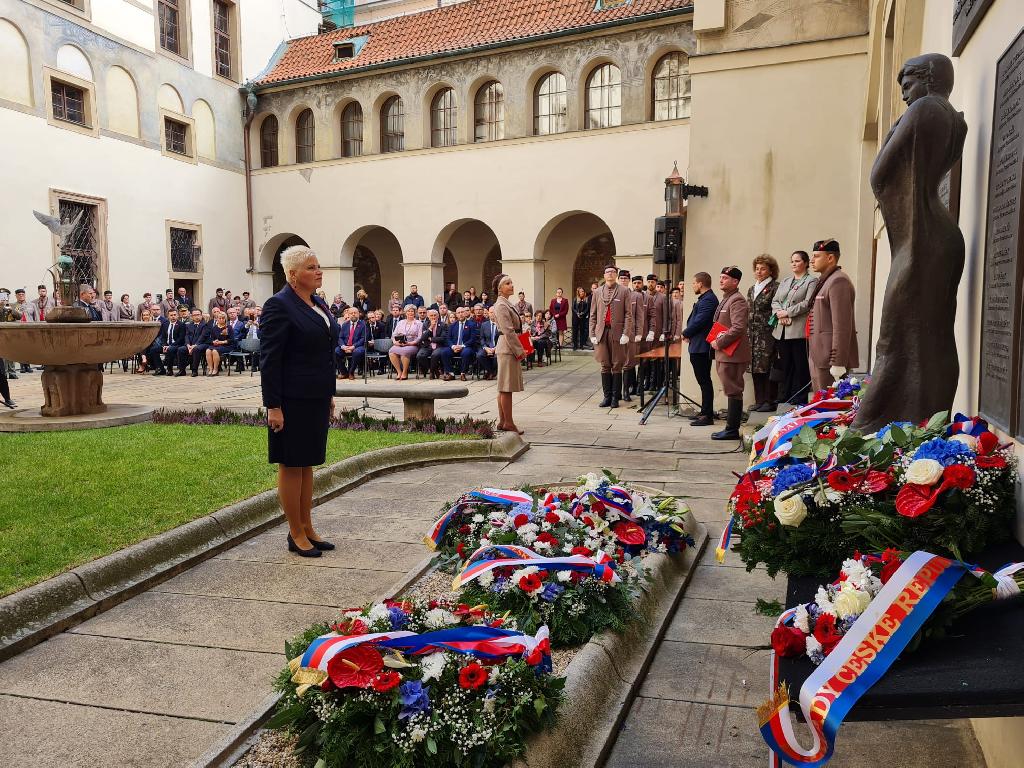Památný den sokolstva - pieta Michnův palác