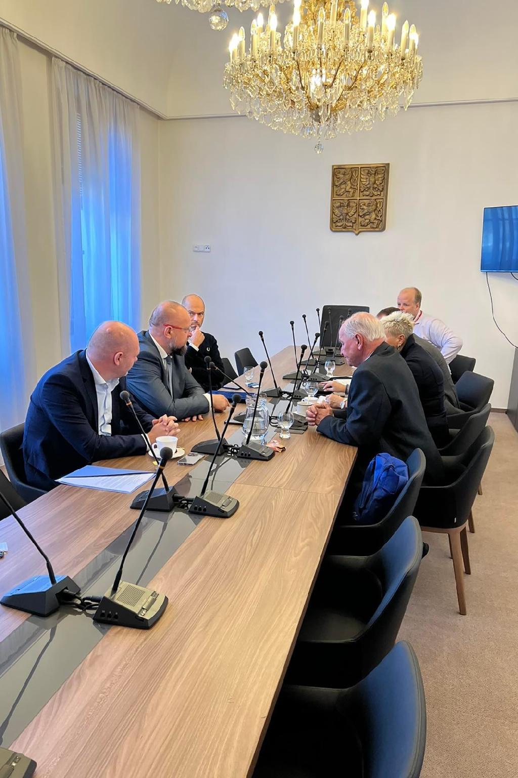 Podpepsání Memoranda o spolupráci s Orlem (2)