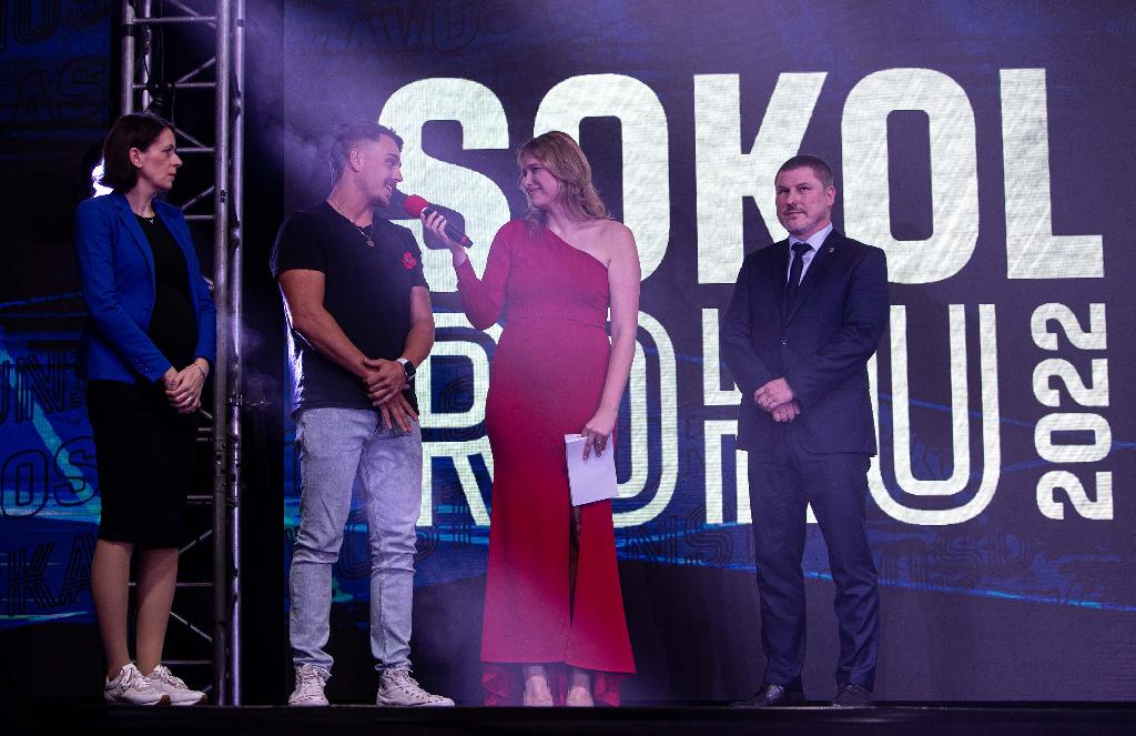 Sokol roku 2022_vítězové_ceny předával i baseballista Martin Mužík